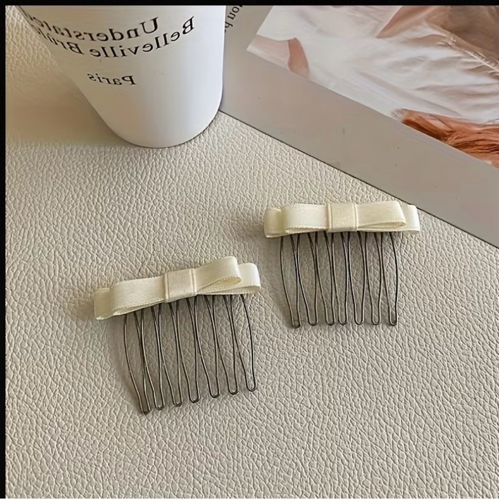 Elegant Cream Ribbon Hair Combs - Set of 2